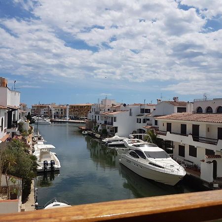 Magnifico Apartamento Junto Al Canal Principal. Empuriabrava Exterior photo